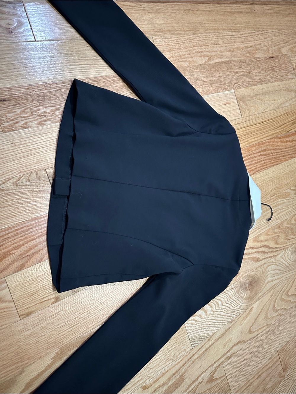 Reformation pia black knit top Jacket with White Collar - Picture 7 of 7